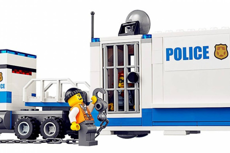 Конструктор Lepin 02017 Мобильный командный центр